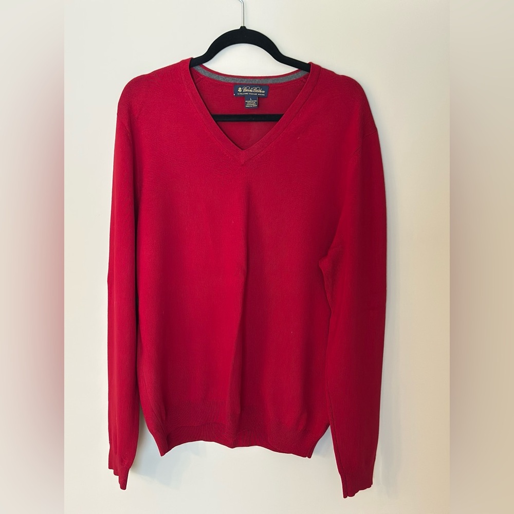 Brooks Brothers Men's Red Extra Fine Italian Merino Wool Blend V-neck Sweater L